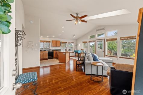329 Cockle Street SW Ocean Shores WA 98569