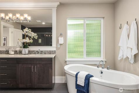 18829 175th Place SE Renton WA 98058
