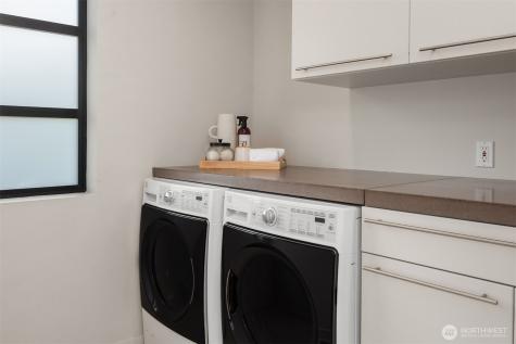 518 14th Avenue W Kirkland WA 98033
