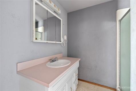 15 76th Street SW Everett WA 98203