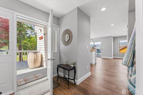 4124 Lakeview Place Chelan WA 98816