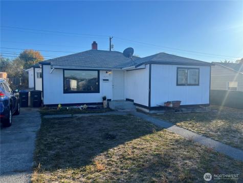 321 W Loop Drive Moses Lake WA 98837