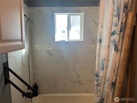 321 W Loop Drive Moses Lake WA 98837