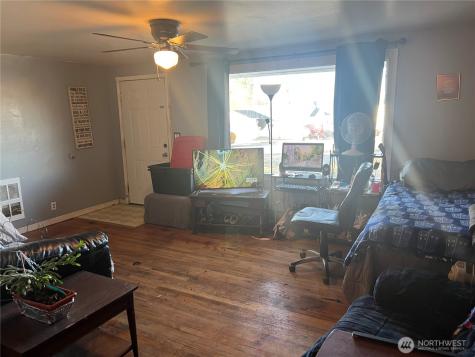 321 W Loop Drive Moses Lake WA 98837