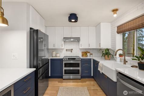 1585 NE Park View Drive Bainbridge Island WA 98110