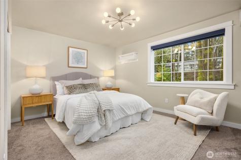 1585 NE Park View Drive Bainbridge Island WA 98110