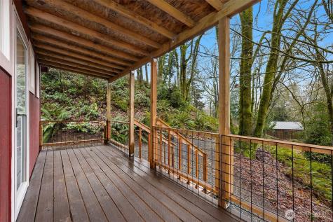 1585 NE Park View Drive Bainbridge Island WA 98110