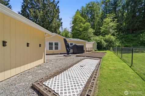 23805 67th Street E Buckley WA 98321