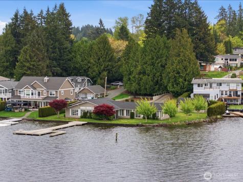 1302 E Lakeshore Drive Lake Stevens WA 98258