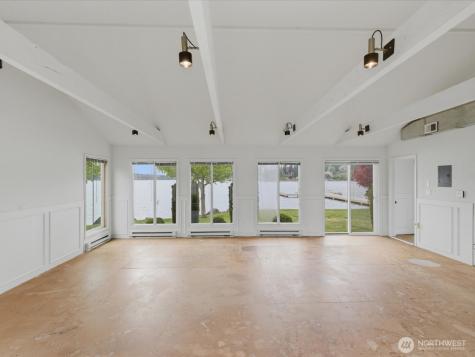 1302 E Lakeshore Drive Lake Stevens WA 98258