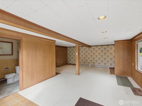1302 E Lakeshore Drive Lake Stevens WA 98258