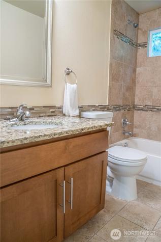 22039 NE 15th Street Sammamish WA 98074