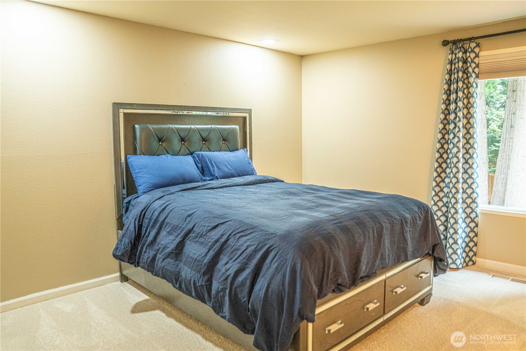 22039 NE 15th Street Sammamish WA 98074