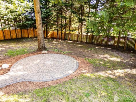 22039 NE 15th Street Sammamish WA 98074