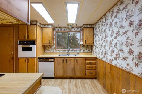 802 Hazzle Court Coupeville WA 98239