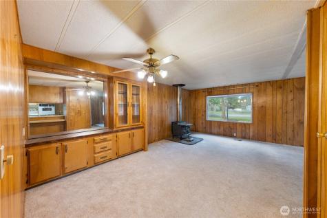 802 Hazzle Court Coupeville WA 98239
