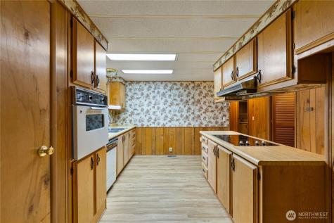 802 Hazzle Court Coupeville WA 98239