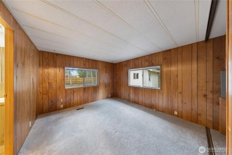802 Hazzle Court Coupeville WA 98239
