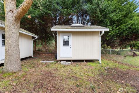 802 Hazzle Court Coupeville WA 98239