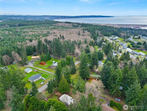 802 Hazzle Court Coupeville WA 98239