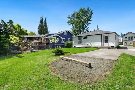 9032 15th Avenue SW Seattle WA 98106