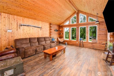 134 Bishop Road Port Angeles WA 98363