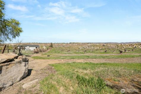 2988 Malaga Alcoa Highway Malaga WA 98828