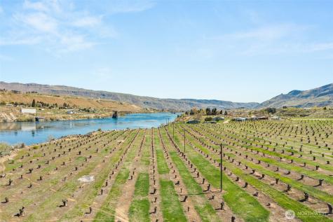 2988 Malaga Alcoa Highway Malaga WA 98828