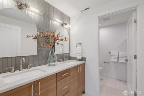 428 164th Avenue SE Bellevue WA 98008