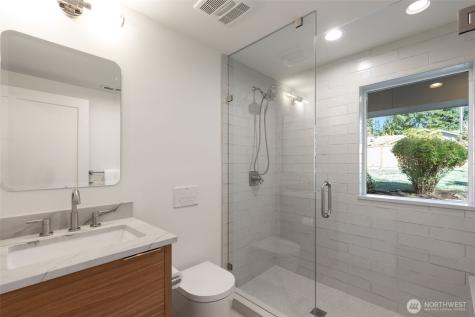 428 164th Avenue SE Bellevue WA 98008