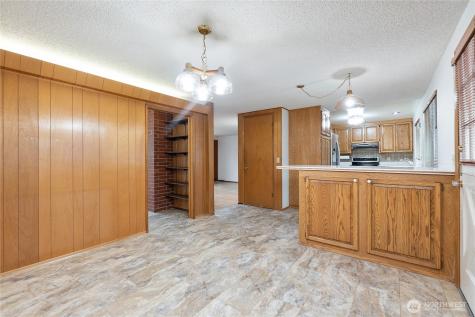 12370 SE 158th Street Renton WA 98058