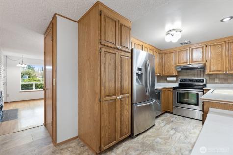 12370 SE 158th Street Renton WA 98058
