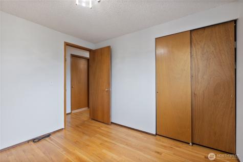 12370 SE 158th Street Renton WA 98058