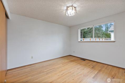 12370 SE 158th Street Renton WA 98058