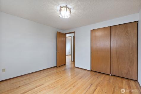 12370 SE 158th Street Renton WA 98058