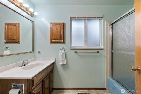 12370 SE 158th Street Renton WA 98058
