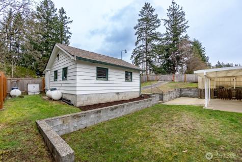 12370 SE 158th Street Renton WA 98058