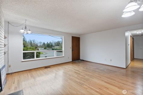 12370 SE 158th Street Renton WA 98058