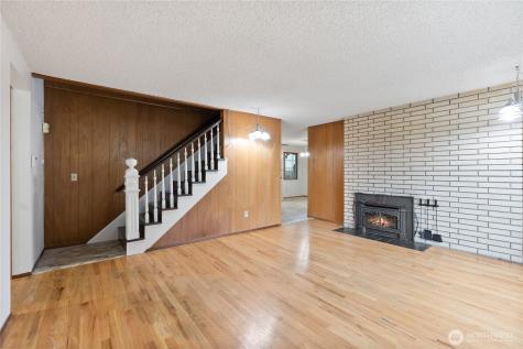 12370 SE 158th Street Renton WA 98058