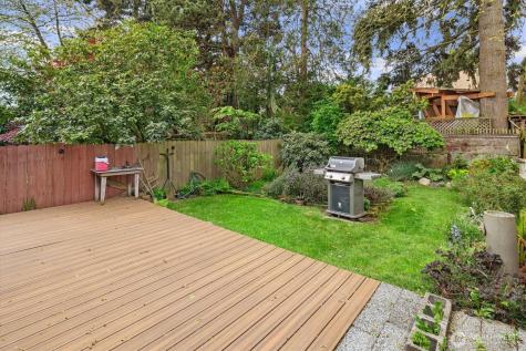 6553 21st Avenue NW Seattle WA 98117
