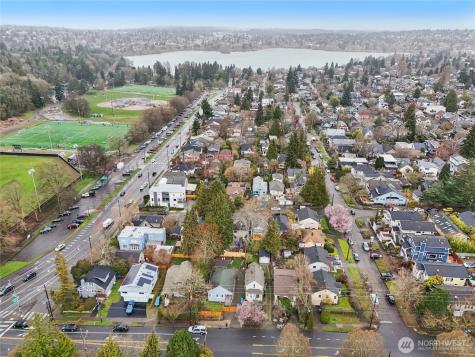 1420 N 50th Street Seattle WA 98103