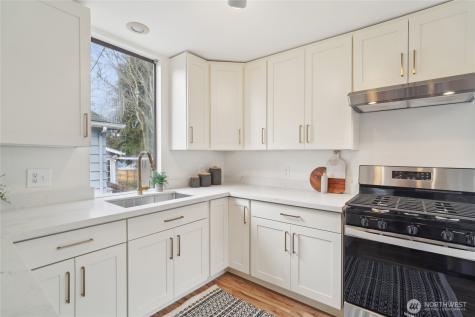 1420 N 50th Street Seattle WA 98103