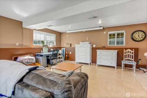 419 Comet Street Milton WA 98354