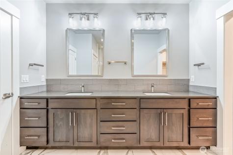 1018 Racine Springs Drive Wenatchee WA 98801