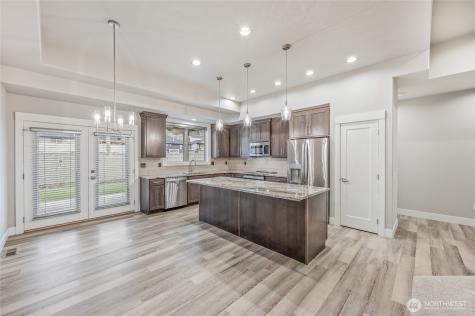 1018 Racine Springs Drive Wenatchee WA 98801