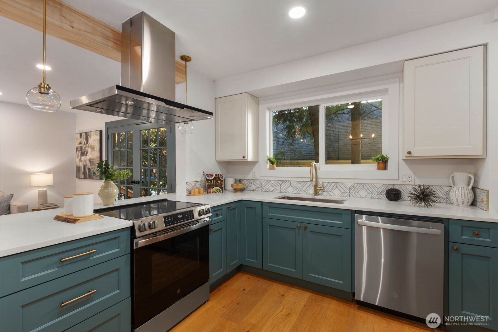 512 NW 44th Street Seattle WA 98107