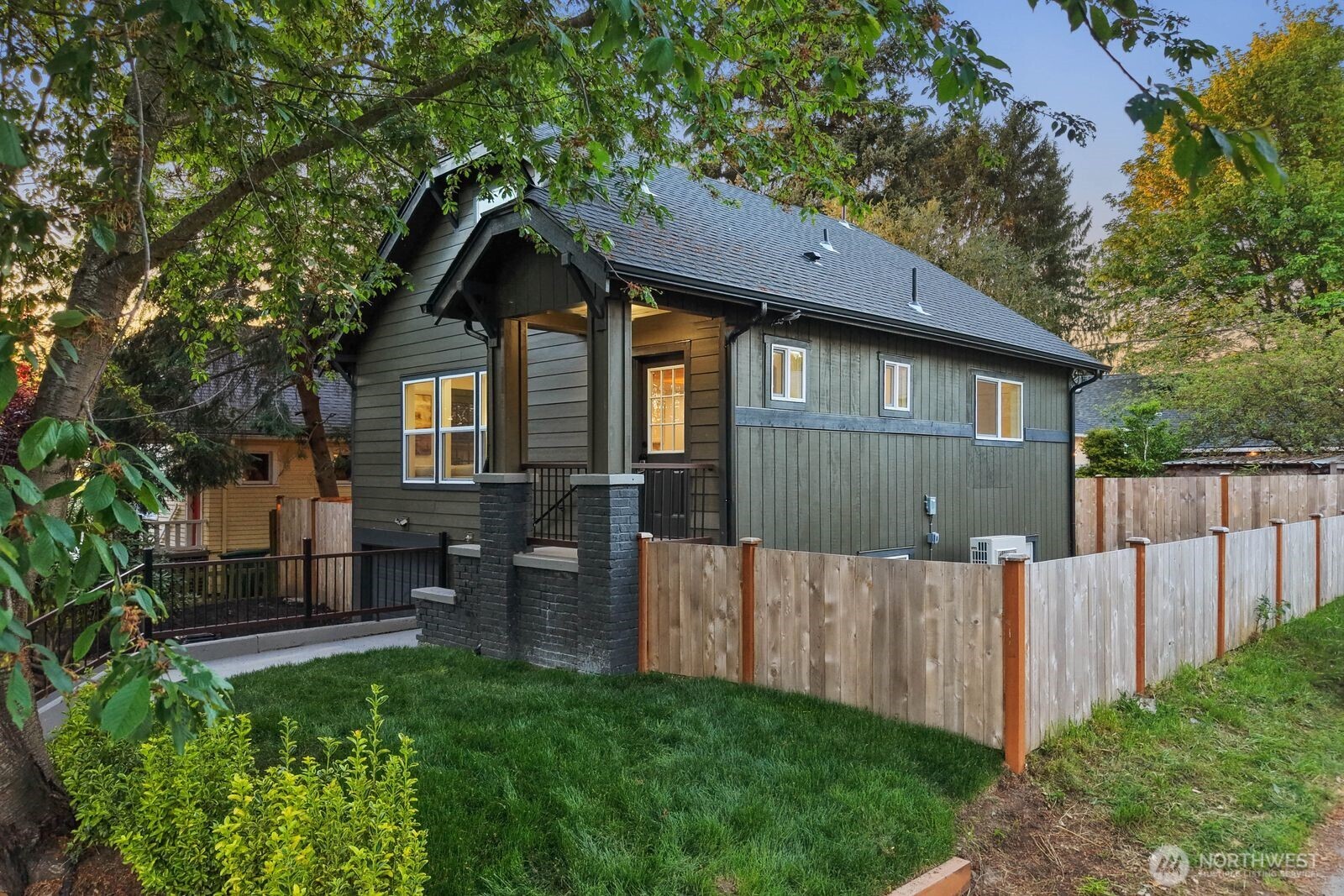 512 NW 44th Street Seattle WA 98107