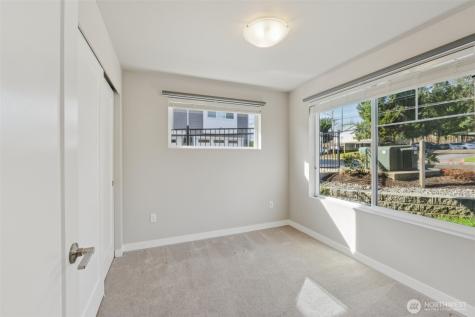 15423 Admiralty Way Lynnwood WA 98087
