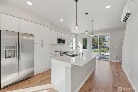 15423 Admiralty Way Lynnwood WA 98087