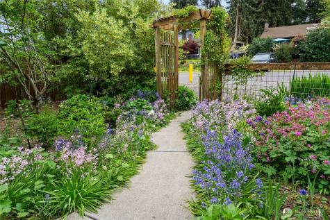 2132 N 148th Street Shoreline WA 98133